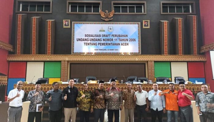 Tim DPR Aceh Sosialisasi Draft Perubahan UUPA Di DPRK Agara