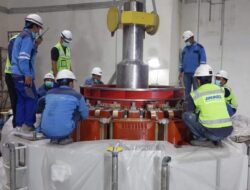Targetkan COD 2023, PLN Lakukan First Lowering of Rotor Unit 1 PLTA Peusangan