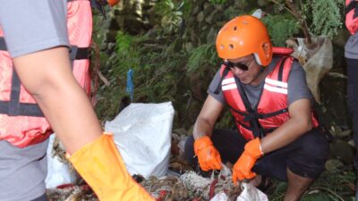 Citilink Gandeng World Cleanup Day Indonesia Lakukan Aksi Pembersihan Bantaran Sungai Ciliwung