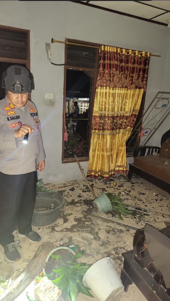Diisukan Pelihara Begu Ganjang, Rumah Warga Tapsel Dirusak Massa