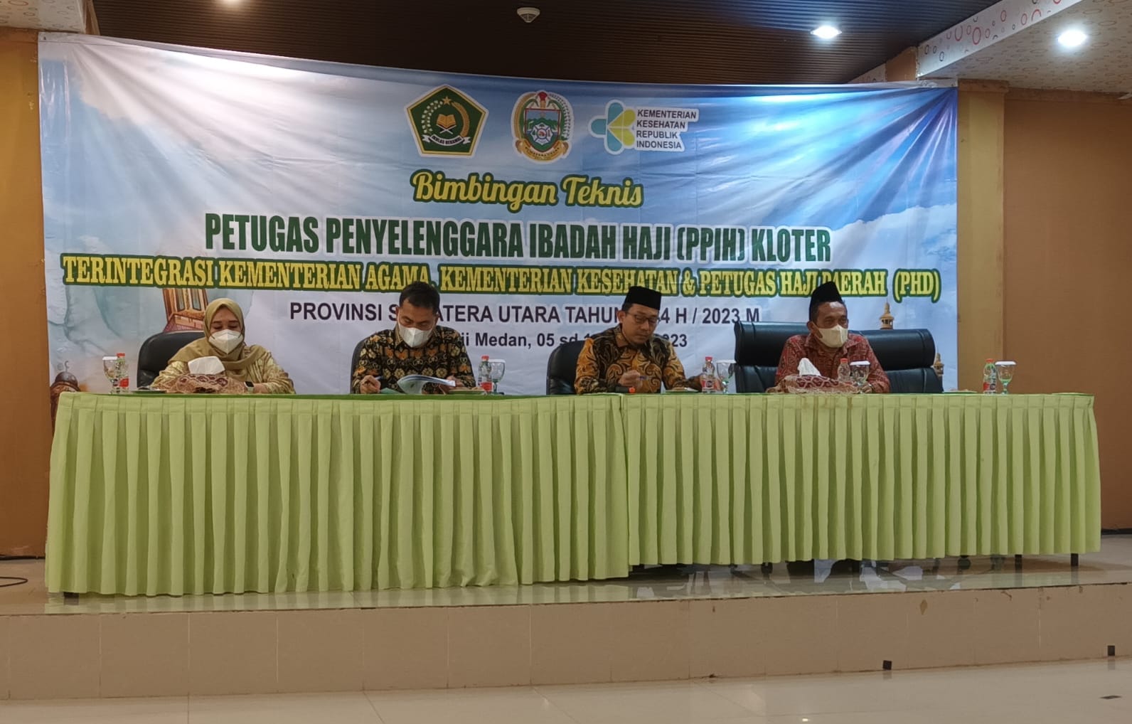 Kadinkes Sumut Buka<br>Bimtek PPIH Kloter