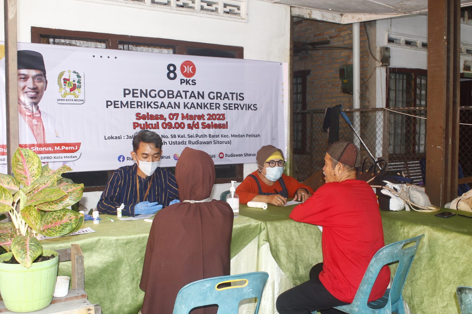 Dr.Rudiawan Sitorus Gelar Pengobatan Gratis Dan Pemeriksaan Kanker Serviks