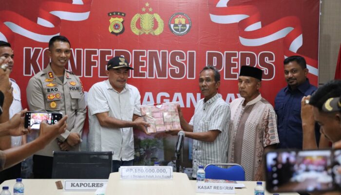 Kades Panton Bayu Kembalikan Dana Desa BUMG Ke Polisi