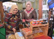 Warga Medan Serbu Pasar Murah HUT Ke-77 Persit Kodam I/BB