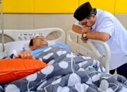 Pj Bupati Pidie Jenguk Pj Bupati Atim Di RSU Zainal Abidin