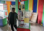 Arkeolog Inggris Edward Edmunds Anugerahi Rahudman Sebagai Tokoh Peduli Heritage