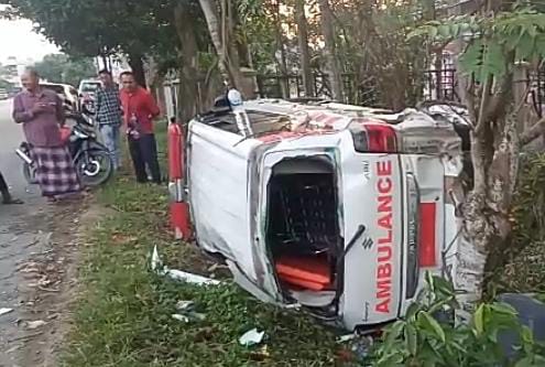 Ambulans Aceh Timur Kecelakaan Di Bireuen