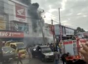 Kebakaran Dua Ruko Di Beureunuen, Petugas Kesulitan Padamkan Api