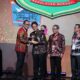 Wakil Presiden RI Berikan Penghargaan Pemda Berstatus Universal Health Coverage