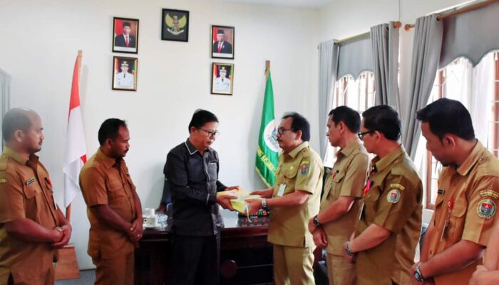 Bupati Humbahas Serahkan LKPj  TA 2022