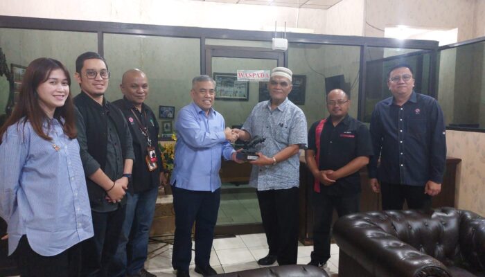 Bursa Efek Indonesia Silaturahmi Ke Harian Waspada