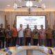 General Manager PLN UID Sumatera Utara, Tonny Bellamy dan Regional CEO Bank Mandiri Region I/Sumatera 1, Lourentius Aris Budiyanto beserta seluruh jajaran masing-masing instansi, pada acara penandatanganan Nota Kesepahaman dalam hal kerjasama penyediaan produk, jasa perbankan dan kolaborasi branding.