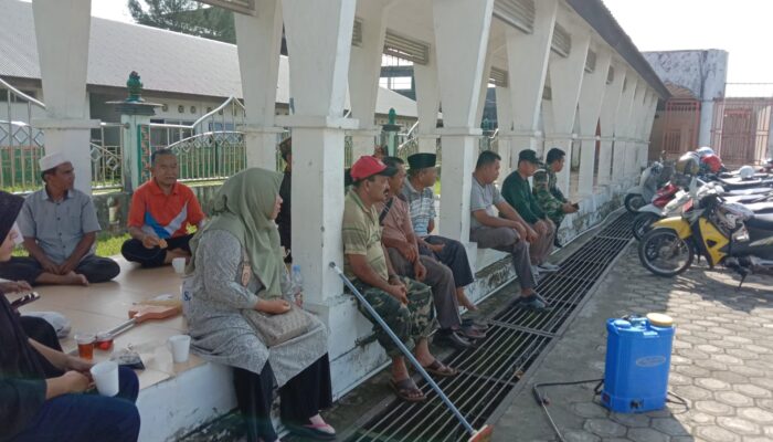 Sekdinsar Pimpin Gotroy Di Dua Masjid Besar Simeulue