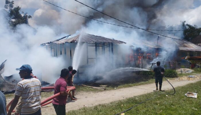 4 Rumah Musnah Terbakar Di Balige