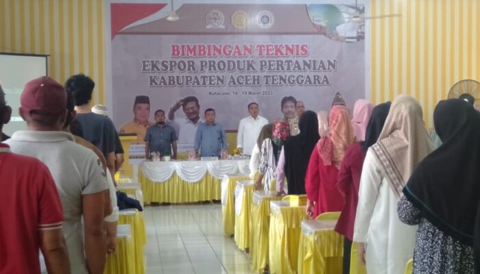 Ratusan KWT Dan KTP Bimtek Di Kantor Golkar Agara