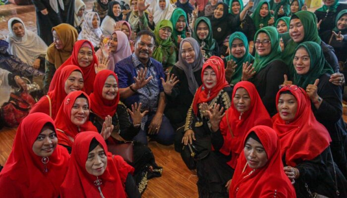 MT Khadijah Silaturahmi dengan Komunitas Pendukung Anies Baswedan