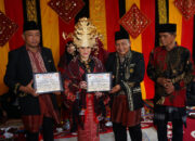 Mengabdi Tangani Stunting, Dr. Chastry MP Dinobatkan Namora Pangalinggomi Hatorkisan Pulungan