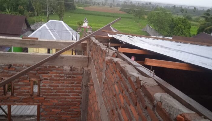 Angin Kencang Rusak 8 Rumah Di Agara