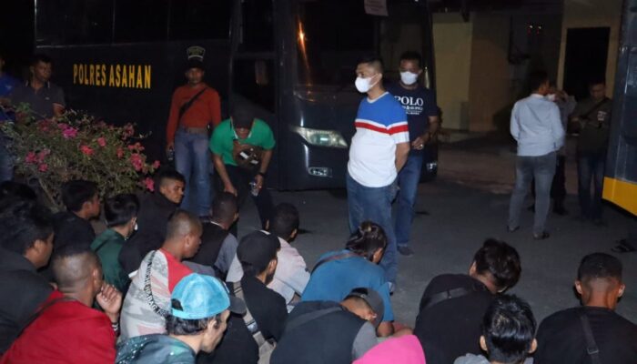 66 PMI Ilegal Kembali Ke Tanah Air Diamankan