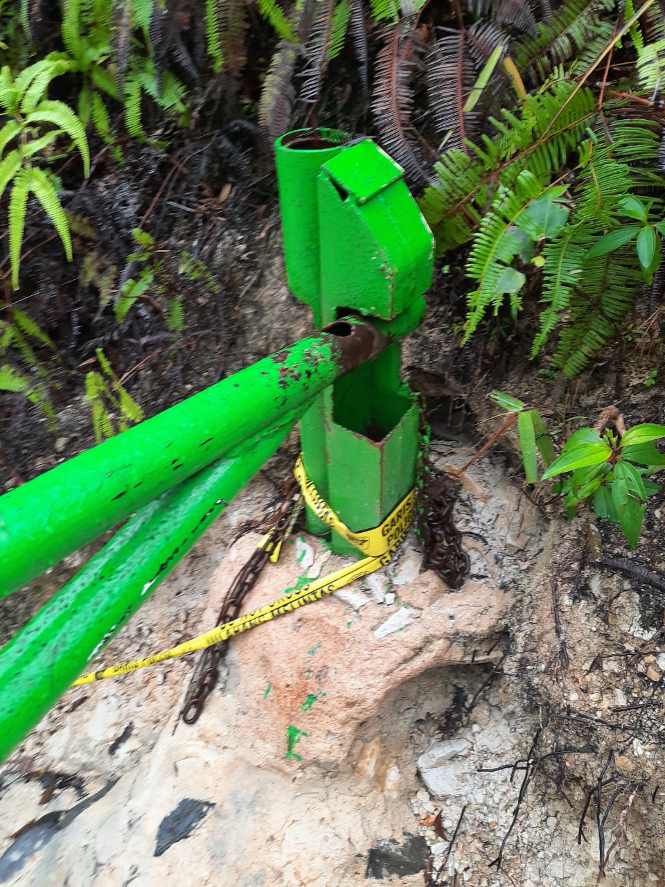 Illegal Logging Di Tapsel, Pelaku Rusak Portal Polisi Illegal Logging Di Tapsel, Pelaku Rusak Portal Polisi