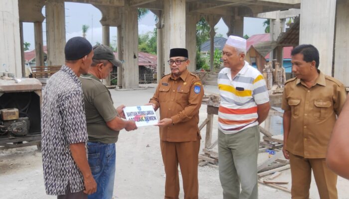 Pemko Langsa Bantu Semen Pembangunan Masjid Baitul Huda