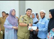 Bupati Beri Tali Asih Kepada 519 Guru Mengaji Dan Bilal Mayit