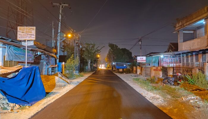 <em>Jalan Pelita IV Selesai Diaspal, Masyarakat Semakin Nyaman Berkendara</em>