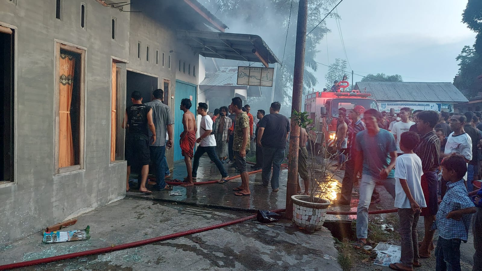 Jelang Buka Puasa, Satu Rumah Dan Depo Air Terbakar