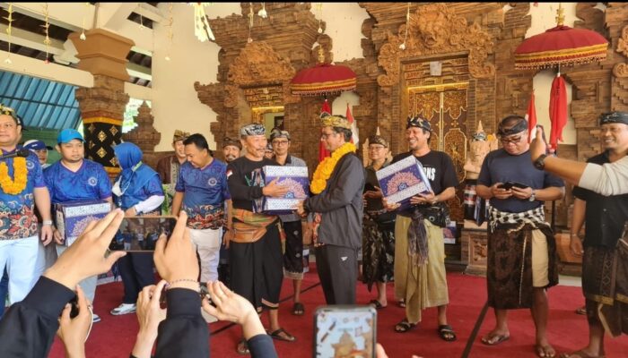 Bagikan 650 Paket Sembako, Dosen dan Alumni UII Tunjukkan Toleransi Beragama