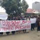 Terlihat massa koalisi mahasiswa sedang melakukan demo di depan Kantor Polres Binjai.(Waspada/Ist)