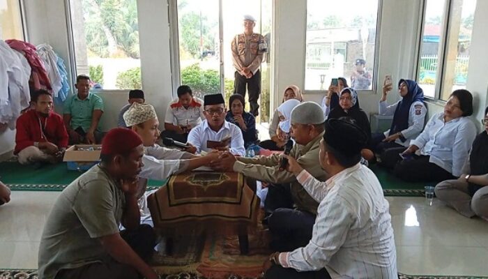 Seorang Tahanan Nikah Di Musala Polsek Indrapura