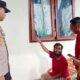 Satu orang etnis Rohingya, yang ditemukan tertidur di Mesjid, saat diamankan di rumah Kades Drienkipas, Kecamatan Tangan-tangan, Abdya. Selasa (14/3).Waspada/Syafrizal