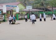Sebagian Jalan Di Jalan Baru Sinabang Banjir