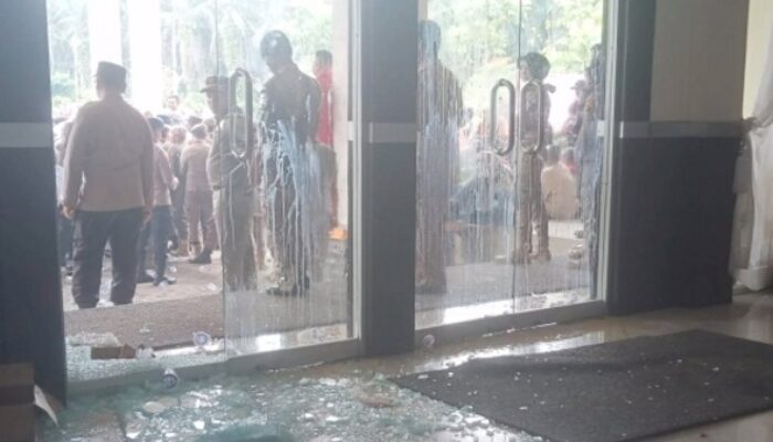 Polres Padanglawas Terus Proses Kasus Pengrusakan Kantor Bupati