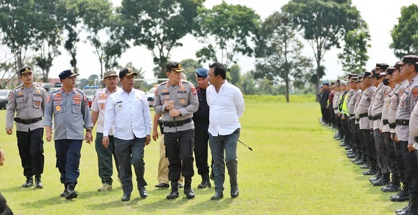 1.695 Personel TNI-Polri Dan Satpol PP Amankan Pilpanag Serentak Di Simalungun 1.695 Personel TNI-Polri Dan Satpol PP Amankan Pilpanag Serentak Di Simalungun