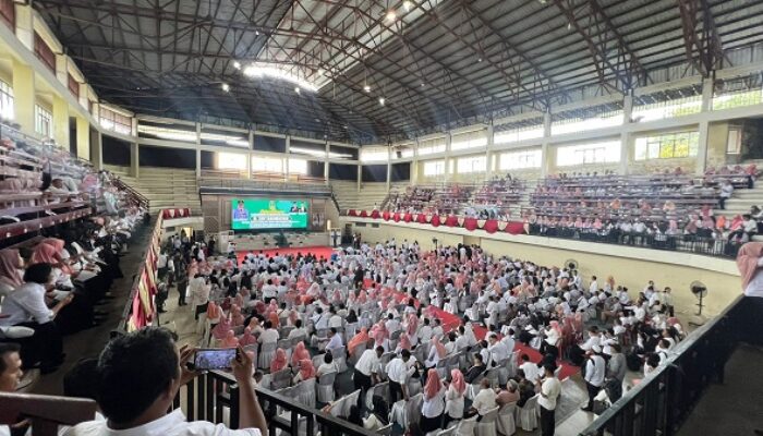 Gubsu Ajak Guru Cetak Siswa Cerdas Dan Berbudi Luhur
