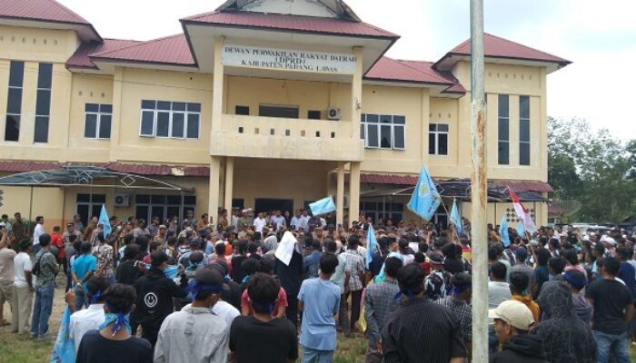 Menyusul Kisruh Pemerintahan Palas, Sejumlah Fraksi DPRD Palas Siap Ajukan Hak Interpelasi