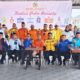 Delapan Parpol di Pidie melakukan Photo bersama usai mendeklarasi Koalisi Pidie Bersatu di lantai III Awesome Coffe, Pidie, Senin (20/3). Waspada/Muhammad Riza