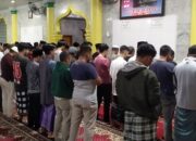 Hari Pertama Tarawih, Ratusan Umat Islam Penuhi Masjid Raya Taqwa Parapat