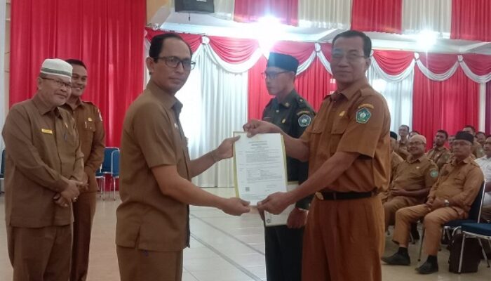 389 PNS Aceh Selatan Terima SK Kenaikan Pangkat