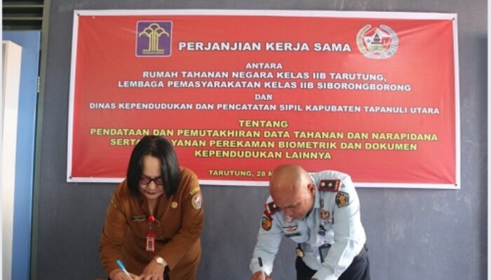 Rutan Klas IIB Tarutung Dan Disdukcatpil Taput Tandatangani Kerjasama