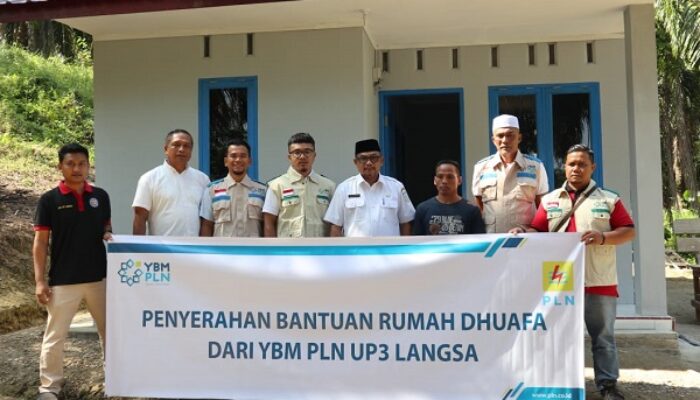 Pemko Langsa Bersama ULP PLN Serahkan Rumah Bantuan Duafa