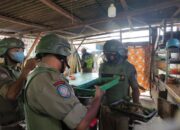 Satpol PP Agara Amankan Dagangan Makanan Siang Hari