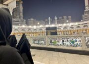 Di Tanah Suci Makkah, Atika Bermunajat Untuk Kesejahteraan Dan Kemajuan Kabupaten Madina