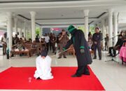 Pasangan Mesum Dicambuk 100 Kali