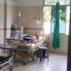 Terlihat IN mulai siuman dirawat di rumah Sakit Umum Dr Djoelham Binjai (Waspada/Nazelian Tanjung).