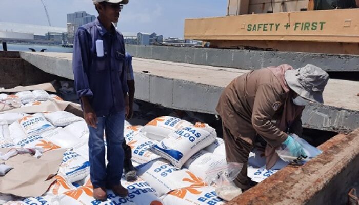 7.500 Ton Beras Vietnam Untuk Stabilkan Harga