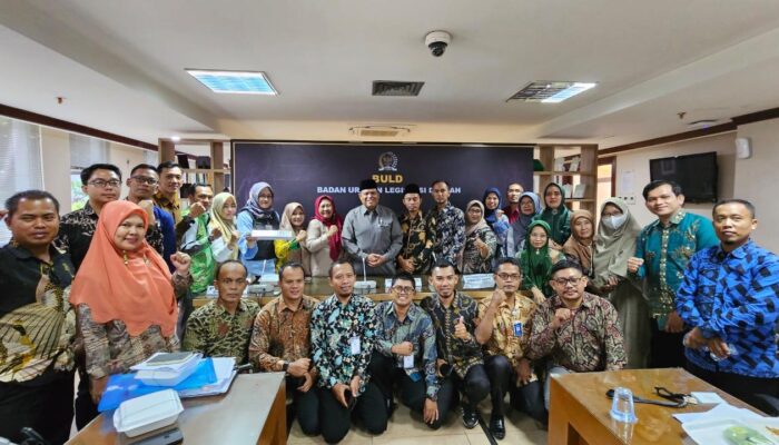 BULD DPD RI Teriman Delegasi Guru Seluruh Indonesia