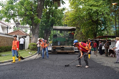 SEJUMLAH ruas jalan di Kota Medan telah direhabilitasi atau diperbaiki oleh Pemko Medan melalui Dinas Sumber Daya Air Bina Marga Bina Kontruksi (SDABMBK) di awal tahun 2023. Waspada/Ist