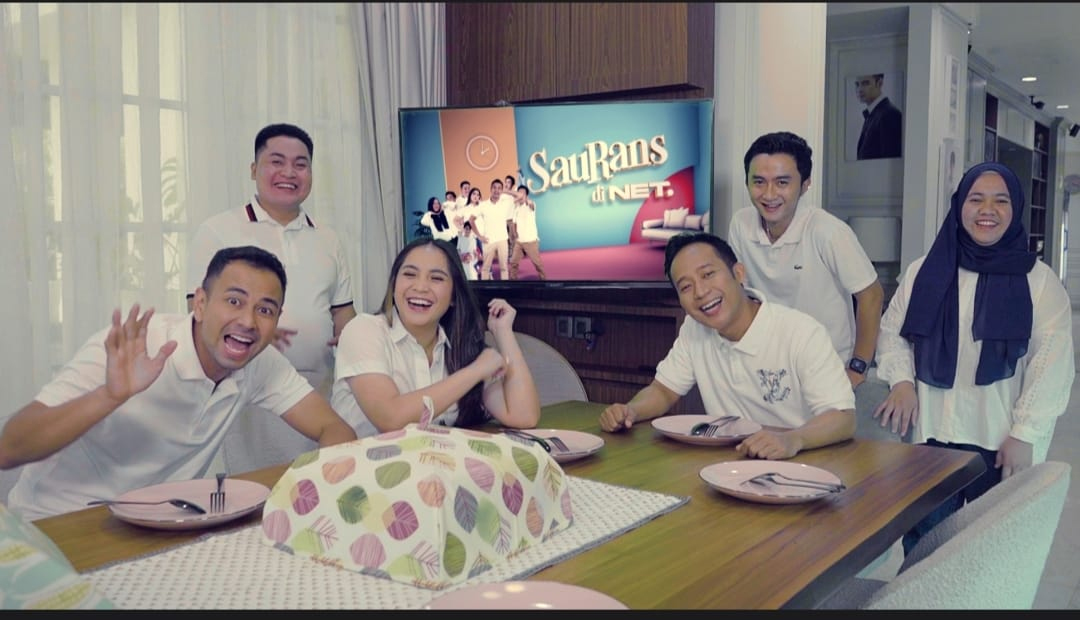 Raffi Ahmad bersama pendukung program 'Saurans' lainnya